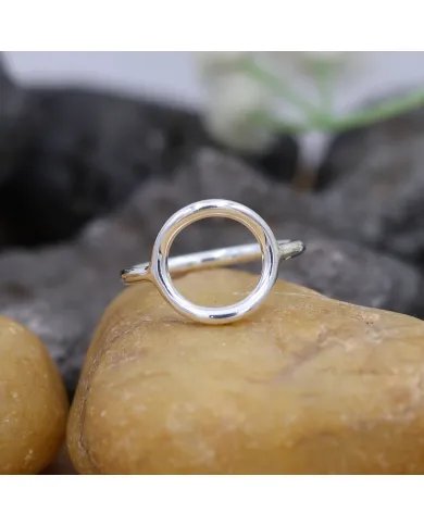 Open Circle Ring in 925 Sterling Silver – Minimalist Modern Jewelry