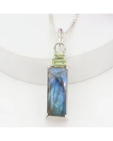 Labradorite Pendant Necklace with Peridot Accent – 925 Silver Jewelry
