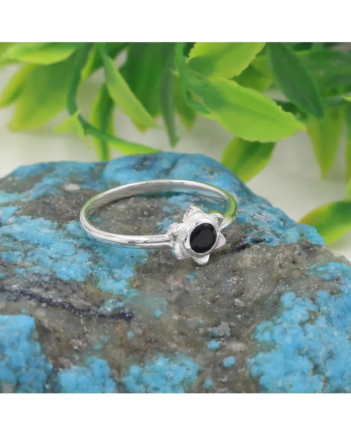 Black Onyx Promise Ring - 925 Sterling Silver Flower Shaped Jewelry