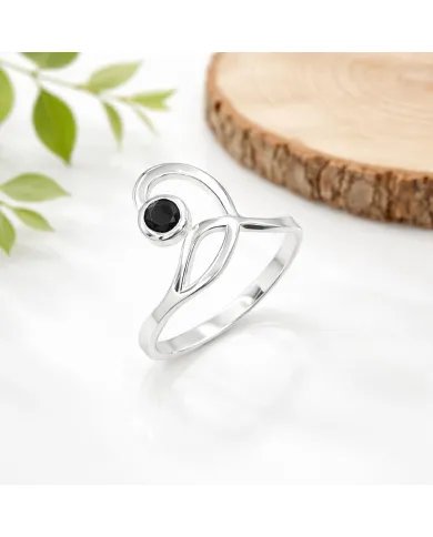 Black Onyx Modern Ring - 925 Sterling Silver Handmade Gemstone Jewelry