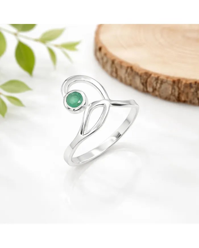 Emerald Gemstone Ring - 925 Sterling Silver Handmade Modern Jewelry