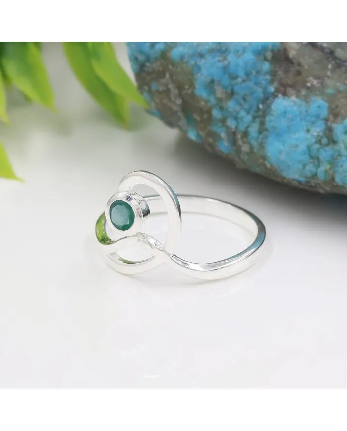 Emerald Gemstone Ring - 925 Sterling Silver Handmade Modern Jewelry
