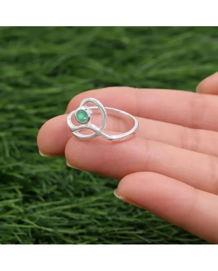 Emerald Gemstone Ring - 925 Sterling Silver Handmade Modern Jewelry