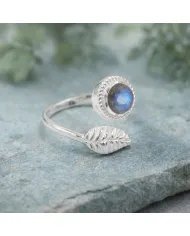 Labradorite Leaf Ring - 925 Sterling Silver Nature-Inspired Jewelry