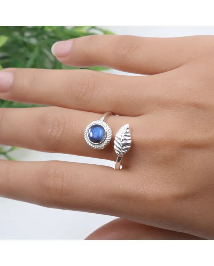 Labradorite Leaf Ring - 925 Sterling Silver Nature-Inspired Jewelry