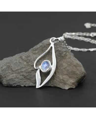 Rainbow Moonstone Pendant Necklace in 925 Sterling Silver