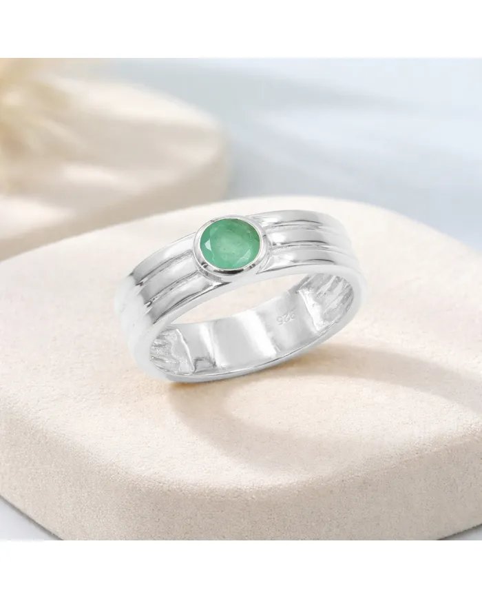 Emerald Band Ring in 925 Sterling Silver - Timeless Handmade Jewelry