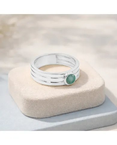 Emerald Band Ring in 925 Sterling Silver - Timeless Handmade Jewelry