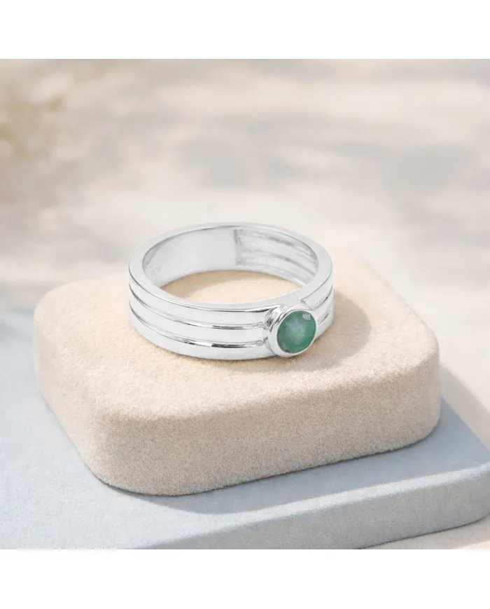 Emerald Band Ring in 925 Sterling Silver - Timeless Handmade Jewelry