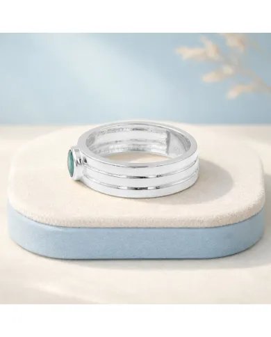 Emerald Band Ring in 925 Sterling Silver - Timeless Handmade Jewelry