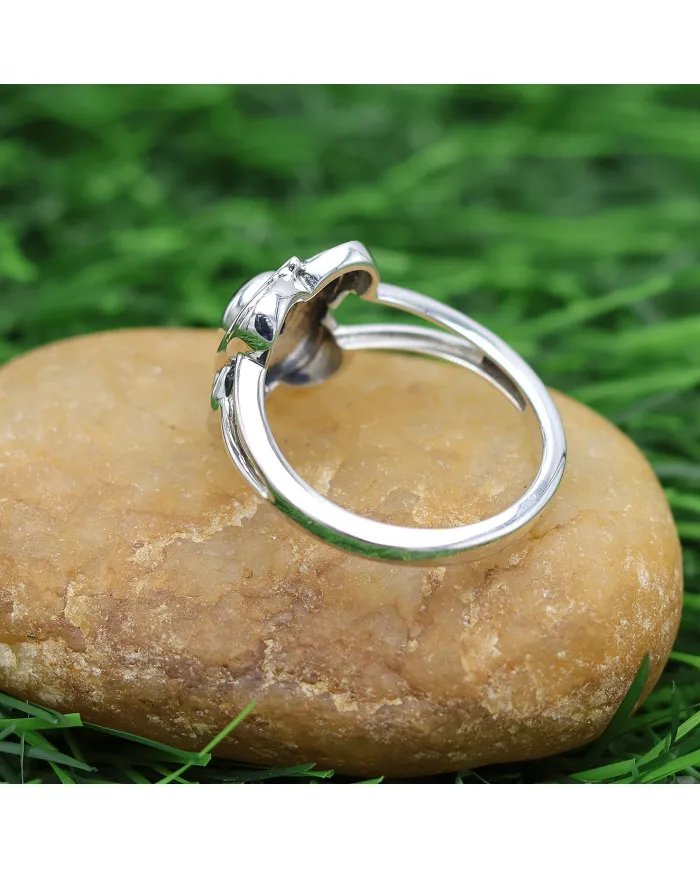 Amethyst Ring in 925 Sterling Silver - Handmade Birthstone Jewelry