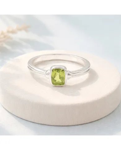 Peridot Solitaire Ring - 925 Sterling Silver Handmade Gemstone Jewelry
