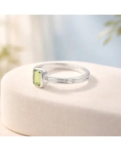 Peridot Solitaire Ring - 925 Sterling Silver Handmade Gemstone Jewelry