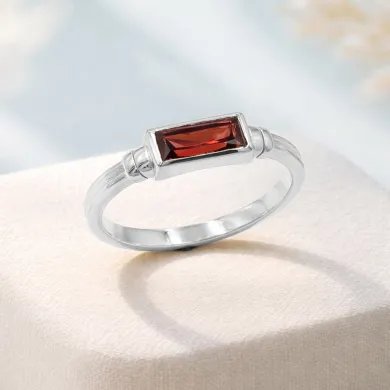 925 Sterling Silver Garnet Ring – Handmade Solitaire Baguette Band