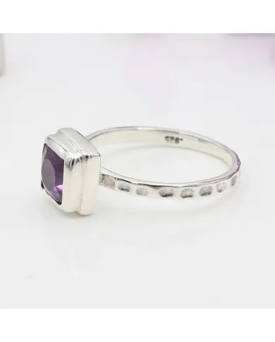 Amethyst Solitaire Ring – 925 Sterling Silver Handmade Jewelry