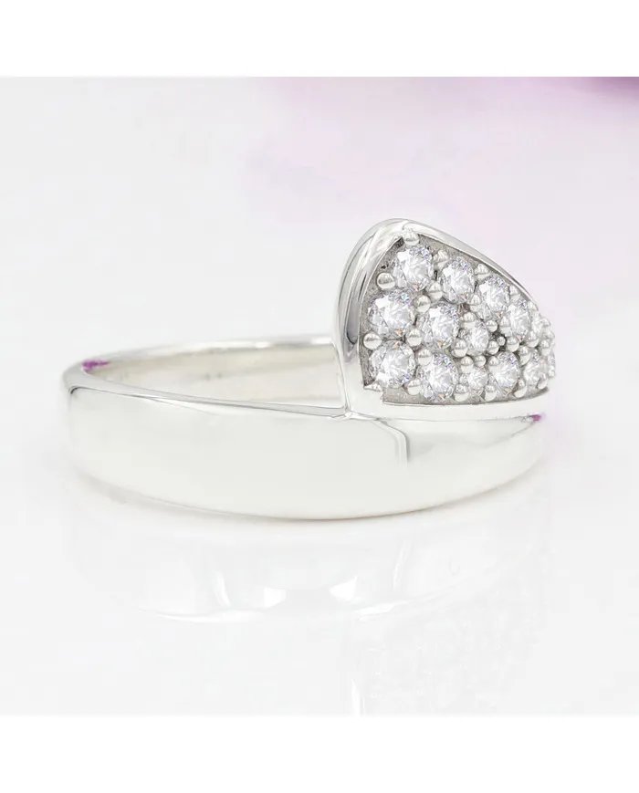 Moissanite Ring in 925 Sterling Silver - Elegant Minimalist Handmade Jewelry