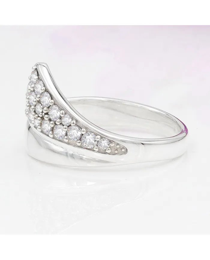 Moissanite Ring in 925 Sterling Silver - Elegant Minimalist Handmade Jewelry