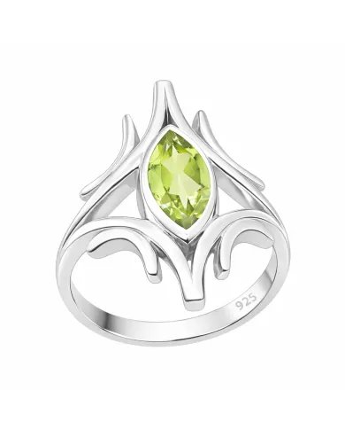 Elegant 925 Sterling Silver Ring with Green Peridot Gemstone