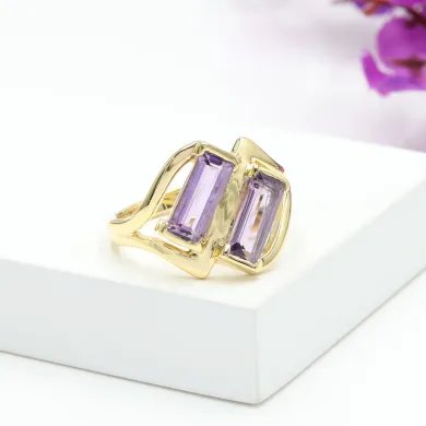 Elegant Amethyst Gemstone Ring in Gold Plated 925 Sterling Silver Jewelry