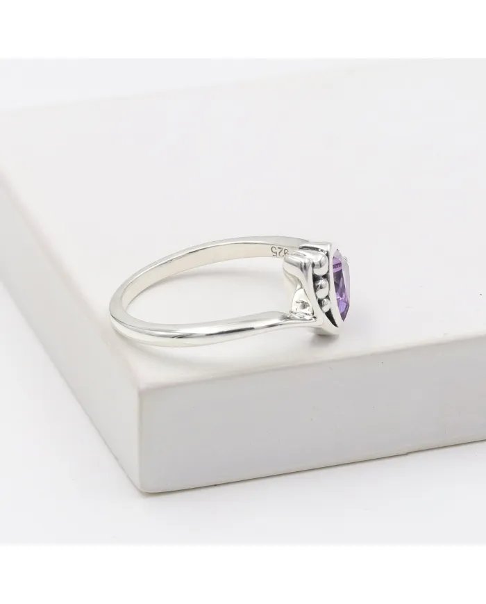 925 Sterling Silver Amethyst Trillion Cut Ring – Handmade Elegant Jewelry