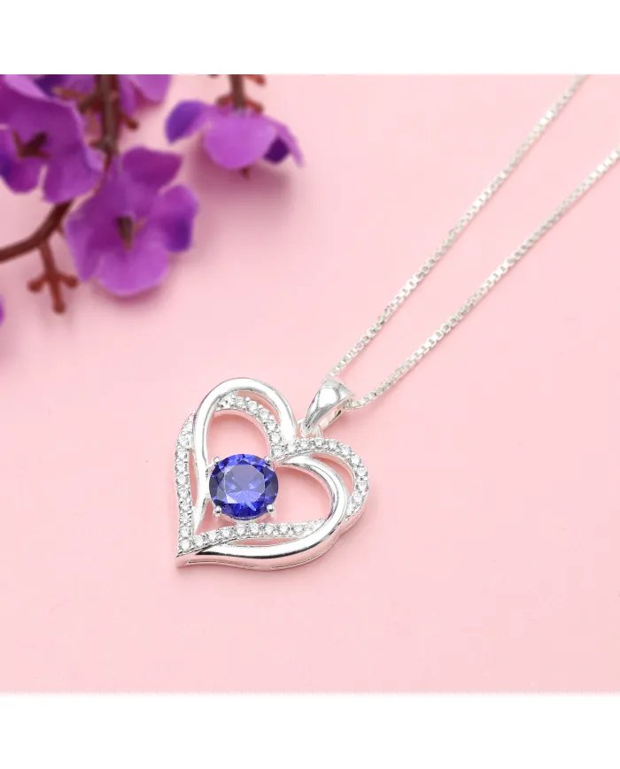 Minimalist heart shape pendant necklaces for women