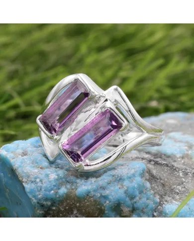 Elegant Amethyst Gemstone Ring in 925 Sterling Silver Jewelry