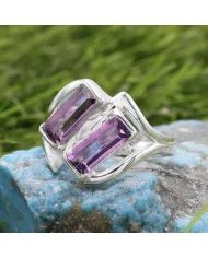 Elegant Amethyst Gemstone Ring in 925 Sterling Silver Jewelry