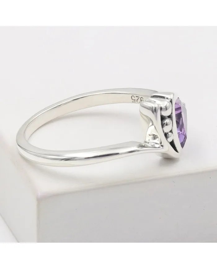 925 Sterling Silver Amethyst Trillion Cut Ring – Handmade Elegant Jewelry