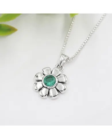 Women's Emerald Flower Pendant in 925 Sterling Silver