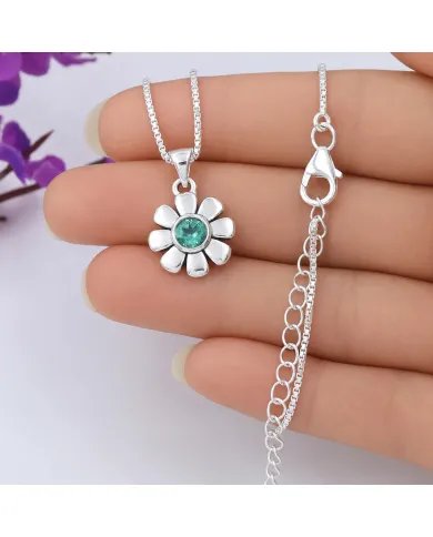 Women's Emerald Flower Pendant in 925 Sterling Silver