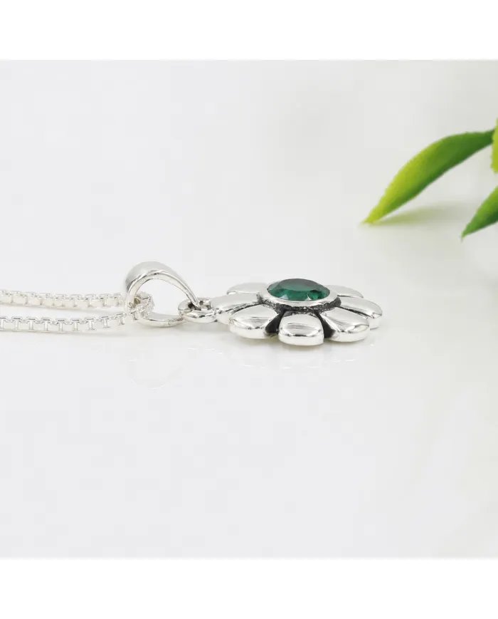 Women's Emerald Flower Pendant in 925 Sterling Silver