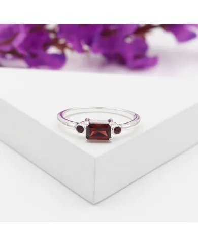 Garnet Gemstone Ring – Handmade 925 Sterling Silver Jewelry
