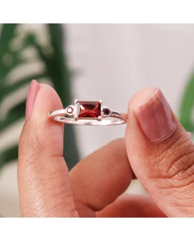 Garnet Gemstone Ring – Handmade 925 Sterling Silver Jewelry