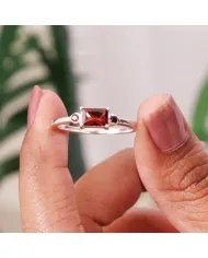Garnet Gemstone Ring – Handmade 925 Sterling Silver Jewelry