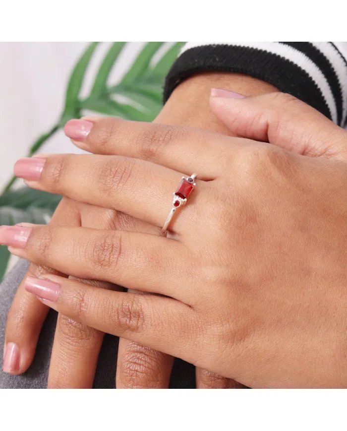 Garnet Gemstone Ring – Handmade 925 Sterling Silver Jewelry