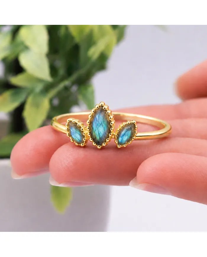 Labradorite Gemstone Ring – Gold Plated 925 Sterling Silver