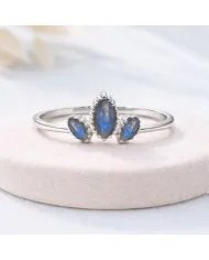 Labradorite Ring in 925 Sterling Silver – Handmade Gemstone Jewelry
