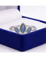 Labradorite Ring in 925 Sterling Silver – Handmade Gemstone Jewelry