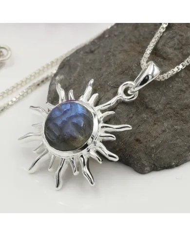 Face Carved Labradorite Pendant in 925 Sterling Silver Gemstone Jewelry