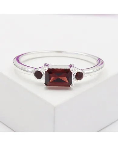 Garnet Gemstone Ring – Handmade 925 Sterling Silver Jewelry
