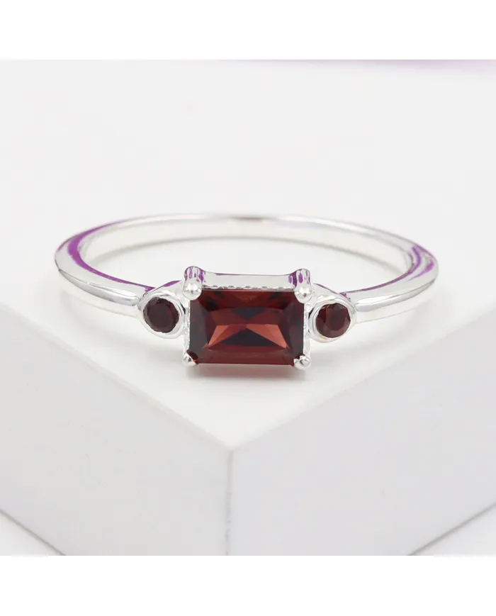 Garnet Gemstone Ring – Handmade 925 Sterling Silver Jewelry