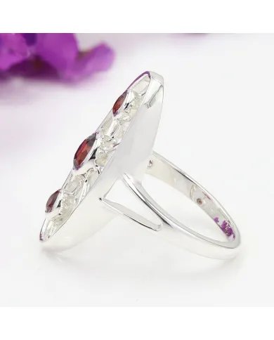 Garnet Ring in 925 Sterling Silver - Handmade Gemstone Jewelry