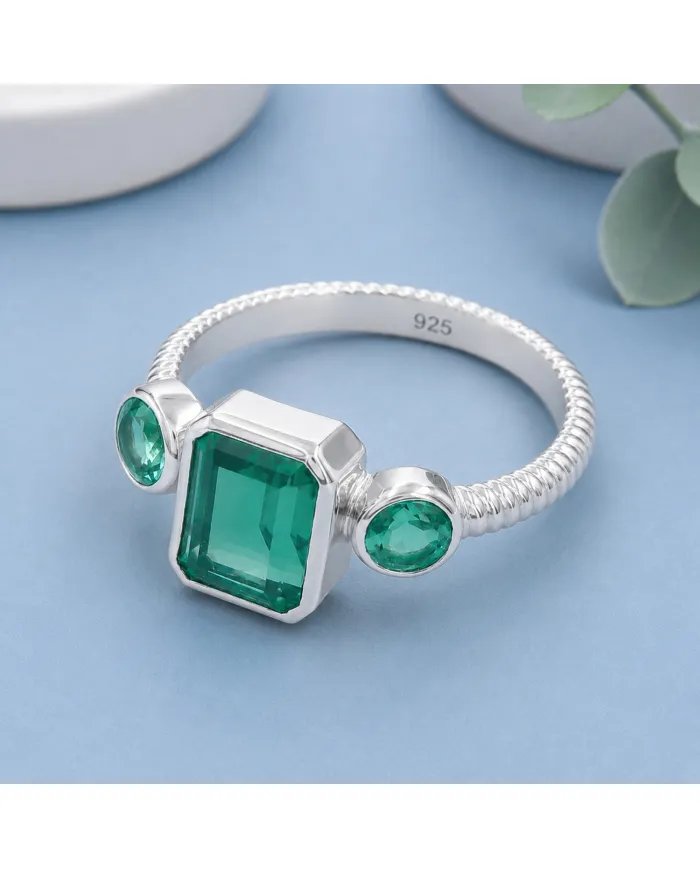 Emerald Ring in 925 Sterling Silver – Elegant Handmade Jewelry