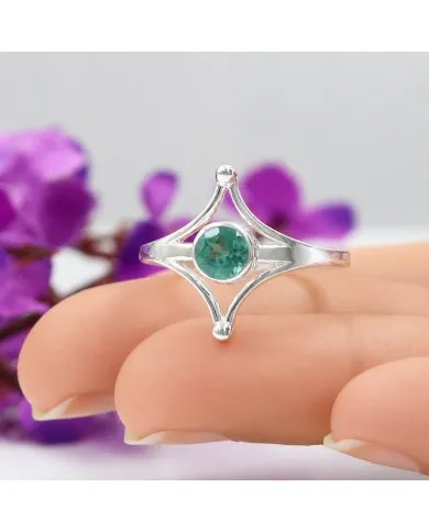 Emerald Solitaire Ring in 925 Sterling Silver Handmade Jewelry for Her