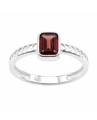 Garnet Ring in 925 Sterling Silver – Handmade Gemstone Jewelry