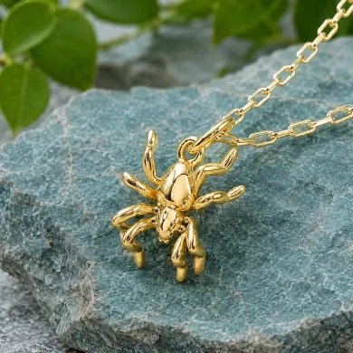 18K Gold Plated Vintage Spider Pendant Retro Jewelry for Men and Women
