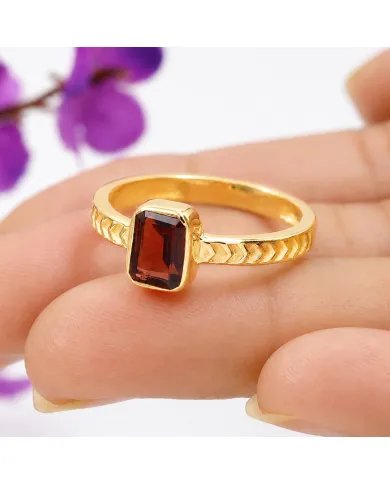 18K Gold Plated Garnet Ring – Handmade Gemstone Jewelry for Her
