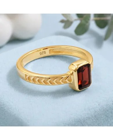 18K Gold Plated Garnet Ring – Handmade Gemstone Jewelry for Her