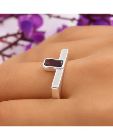 Garnet Ring 925 Sterling Silver - Elegant Handmade Gemstone Jewelry