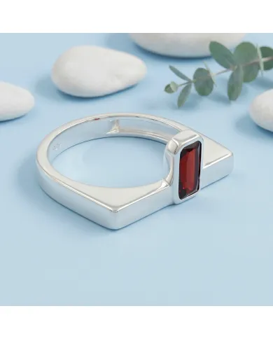 Garnet Ring 925 Sterling Silver - Elegant Handmade Gemstone Jewelry